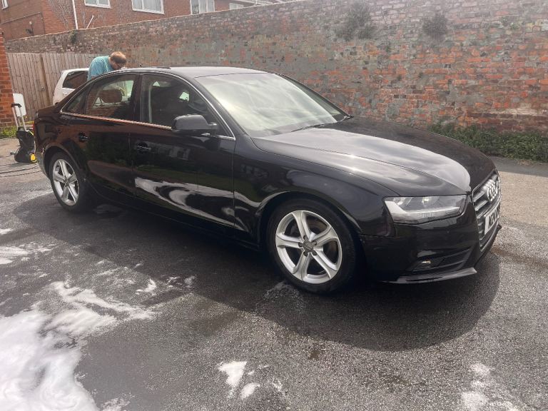 Audi, A4, Saloon, 2013, Manual, 1968 (cc), 4 doors