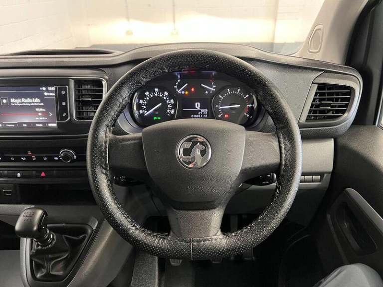 2020 Vauxhall Vivaro 3100 2.0d 120PS Sportive H1 D/Cab PANEL VAN DIESEL Manual