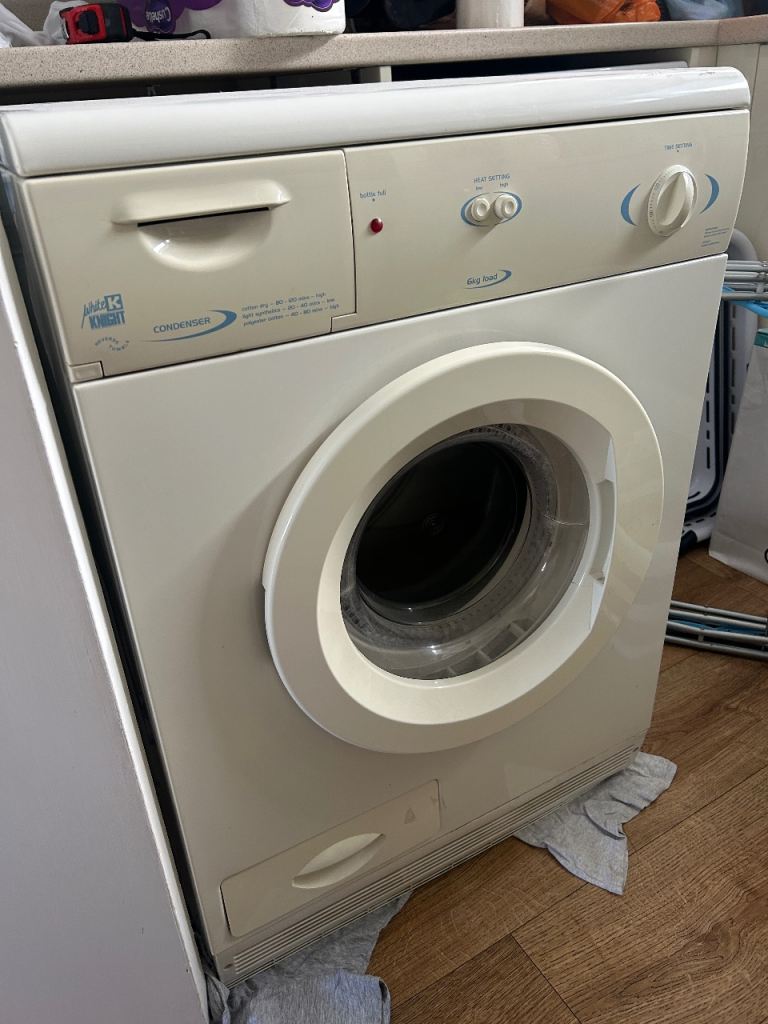 Condenser tumble dryer