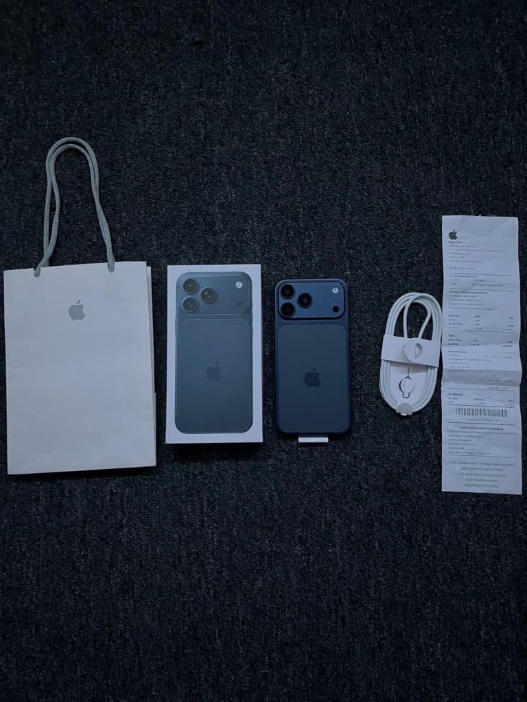 iPhone 17 pro max 1tb deep blue