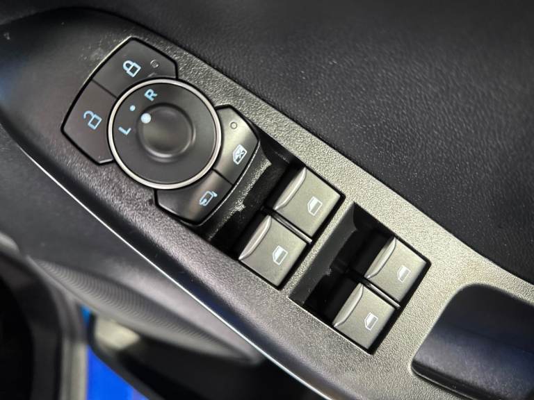 2024 Ford Puma 1.0 EcoBoost Hybrid mHEV ST-Line X 5dr Hatchback Petrol Manual