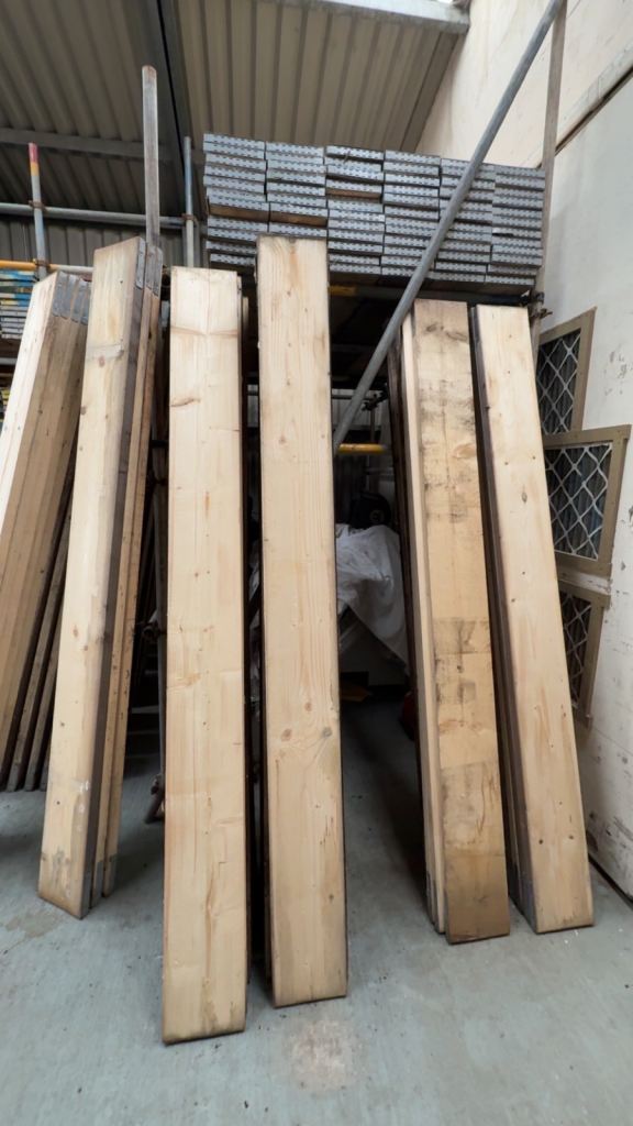 Used Reclaimed Scaffold Boards 8FT (2.4m) Delivery Available Nottingham
