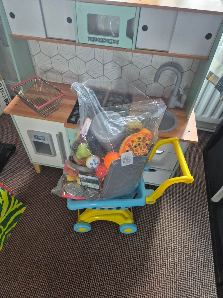Kids' Plastic Play Kitchen with Accessories – Great Condition