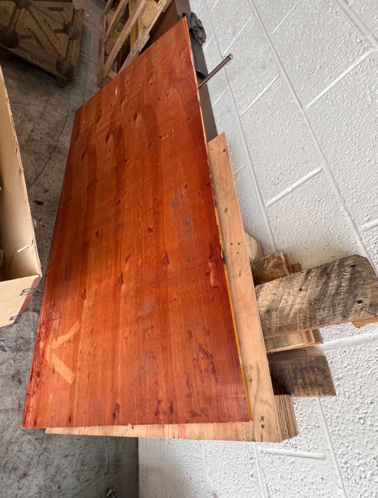 Free Plywood Sheet - Solid Condition