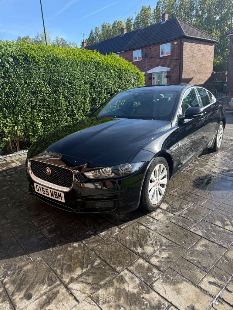 Jaguar, XE, Saloon, 2016, Manual, 1999 (cc), 4 doors