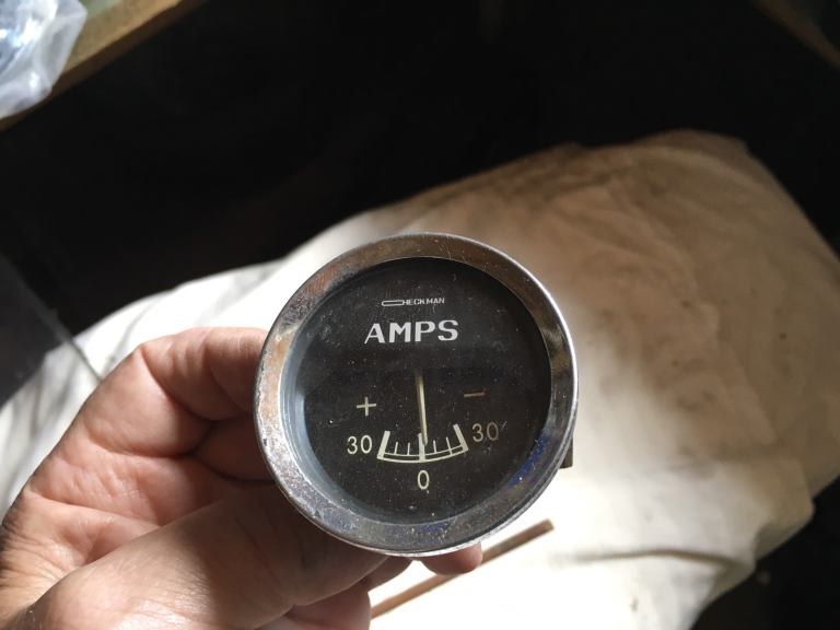 Car ammeter