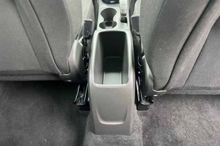 2021 Vauxhall Crossland 1.2i (83 PS) SE 5 Door Petrol SUV *** 1 Private Owner from New *** SUV Pe...