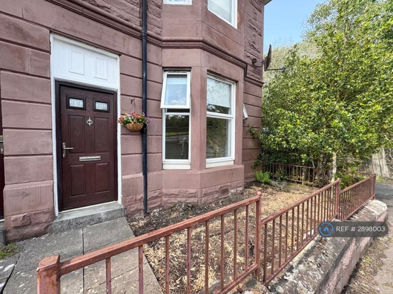 1 bedroom flat in Westburn Road, Cambuslang, Glasgow, G72 (1 bed) (#2898003)