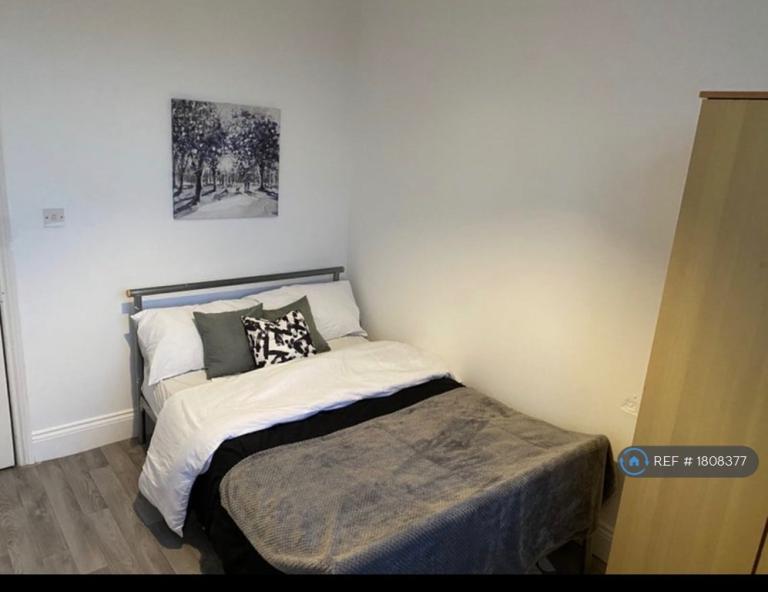 1 bedroom in Far Gosford Street, Coventry, CV1 (#1808377)