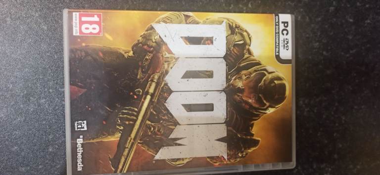 DOOM PC DVD-ROM LIKE NEW RARE GAME £20