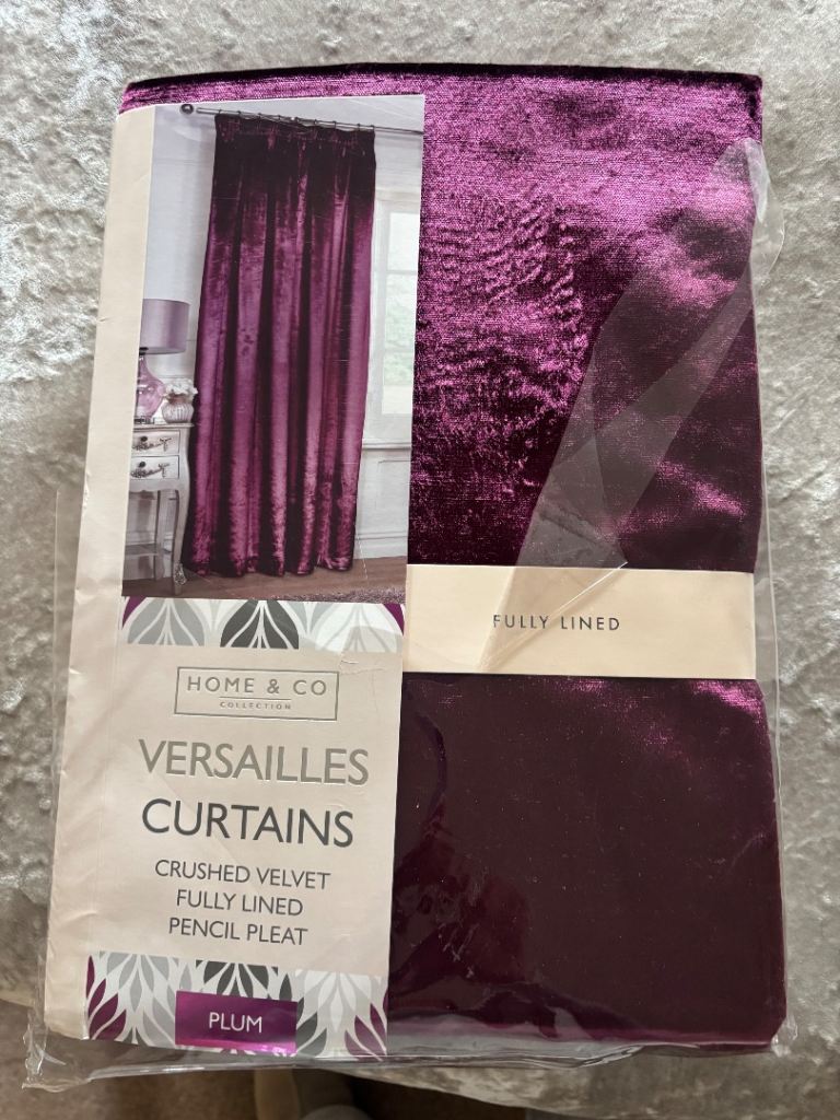 New Home & Co Versailles Crushed Velvet Curtains – Plum