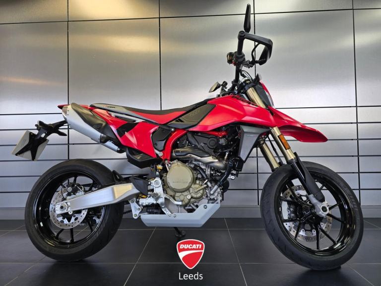 2024 DUCATI HYPERMOTARD 698 MONO, 2478 miles