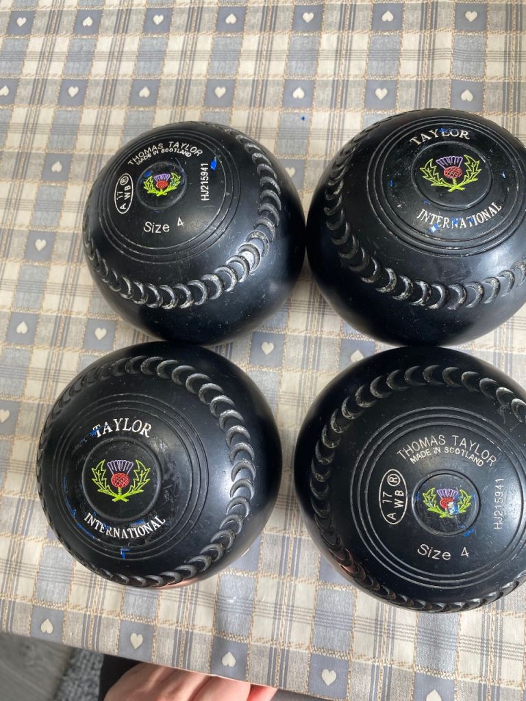 Thomas Taylor International Size 4 Bowls