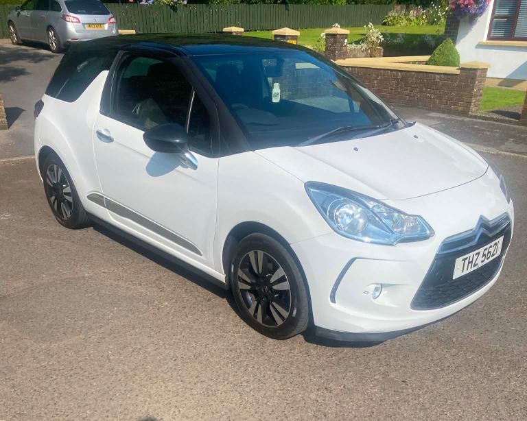 FULL YEARS MOT **** Citroen, DS3, Hatchback, 2015, Manual, 1560 (cc), 3 doors