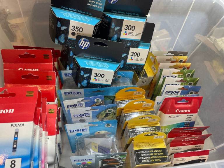 Ink Cartridge Clearance Sale – Approx. 50 Cartridges 
CLEARANCE SALE – GREAT BUNDLE DEAL!
