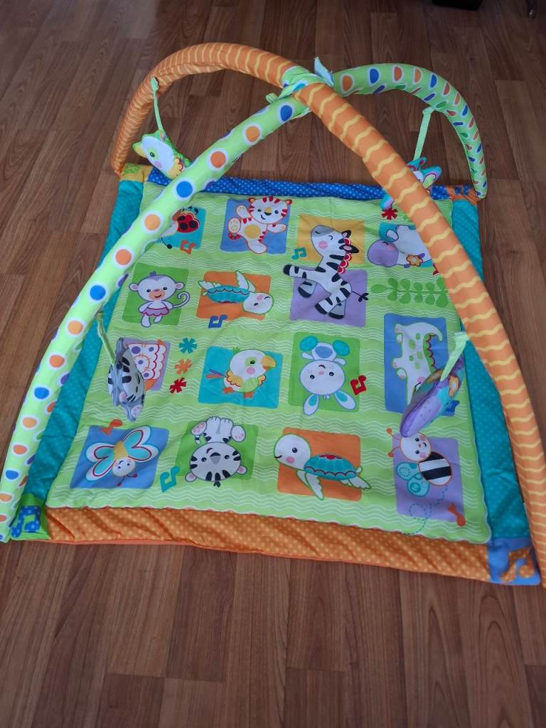 Baby gym mat