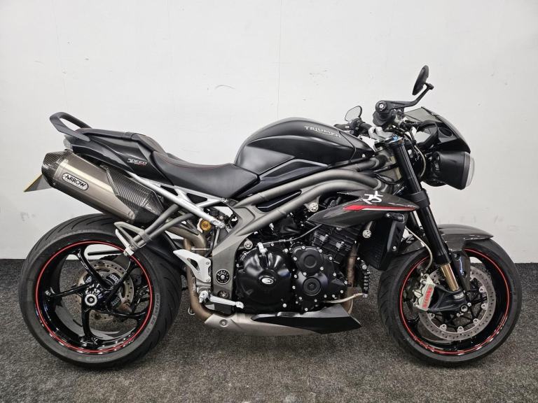 TRIUMPH SPEED TRIPLE 1050 RS ** FULL HISTORY - TWIN ARROWS - TAIL TIDY **