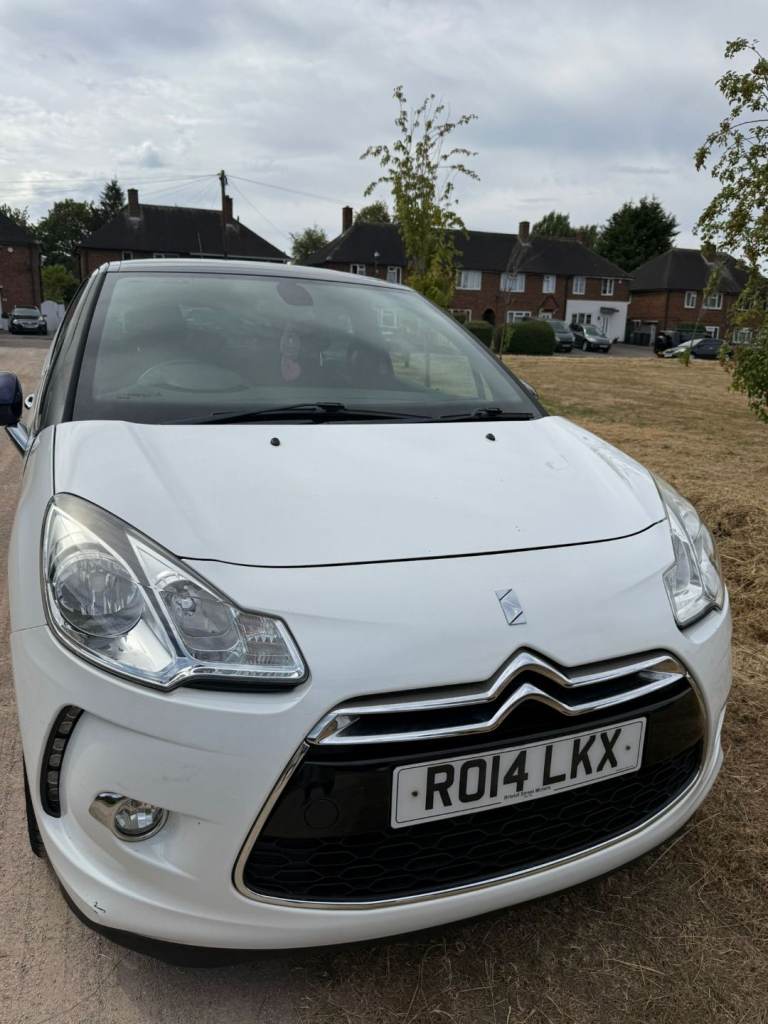 Citroen, DS3, Hatchback, 2014, Manual, 1560 (cc), 3 doors