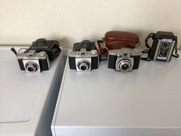 4 old Kodax cameras 3  with cases £15 each