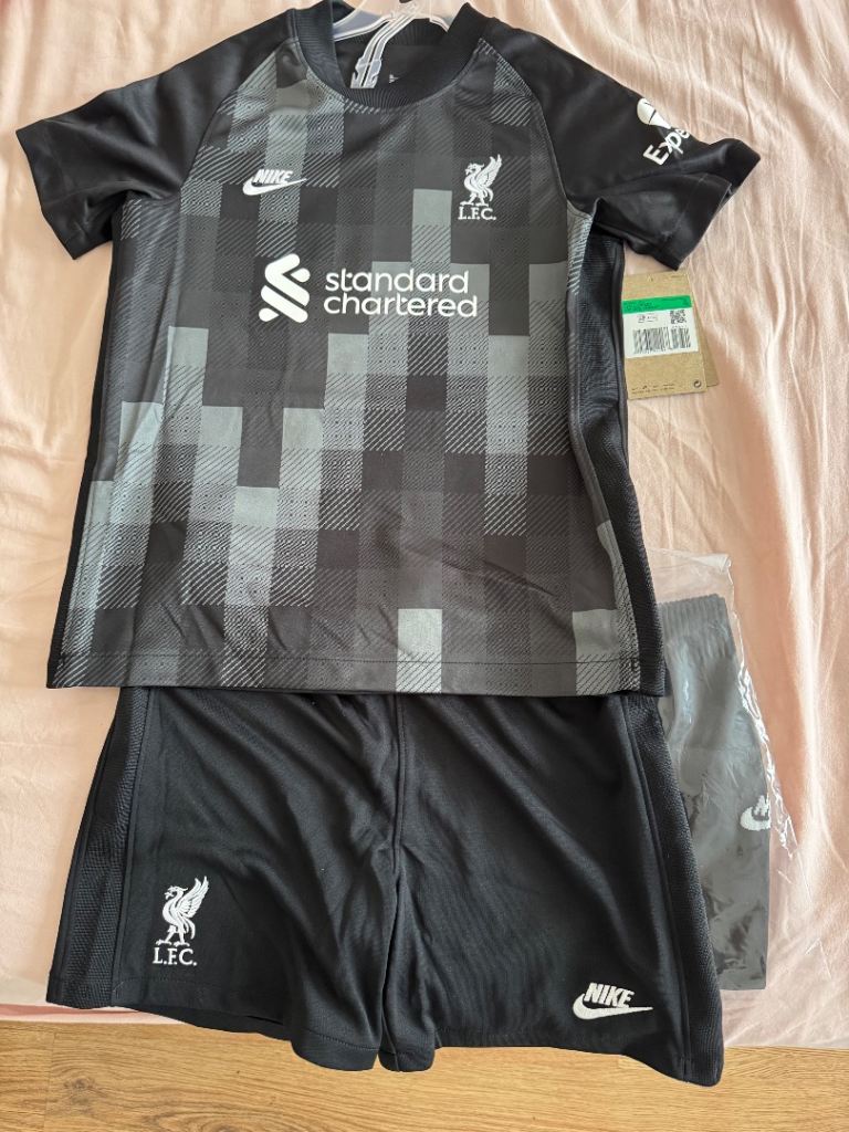 Nike Liverpool FC Goalkeeper Set – Kids XL (122–128 cm) – Black