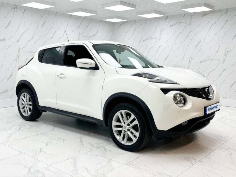 2017 Nissan Juke 1.6 N-Connecta SUV 5dr Petrol XTRON Euro 6 (117 ps) HATCHBACK Petrol Automatic
