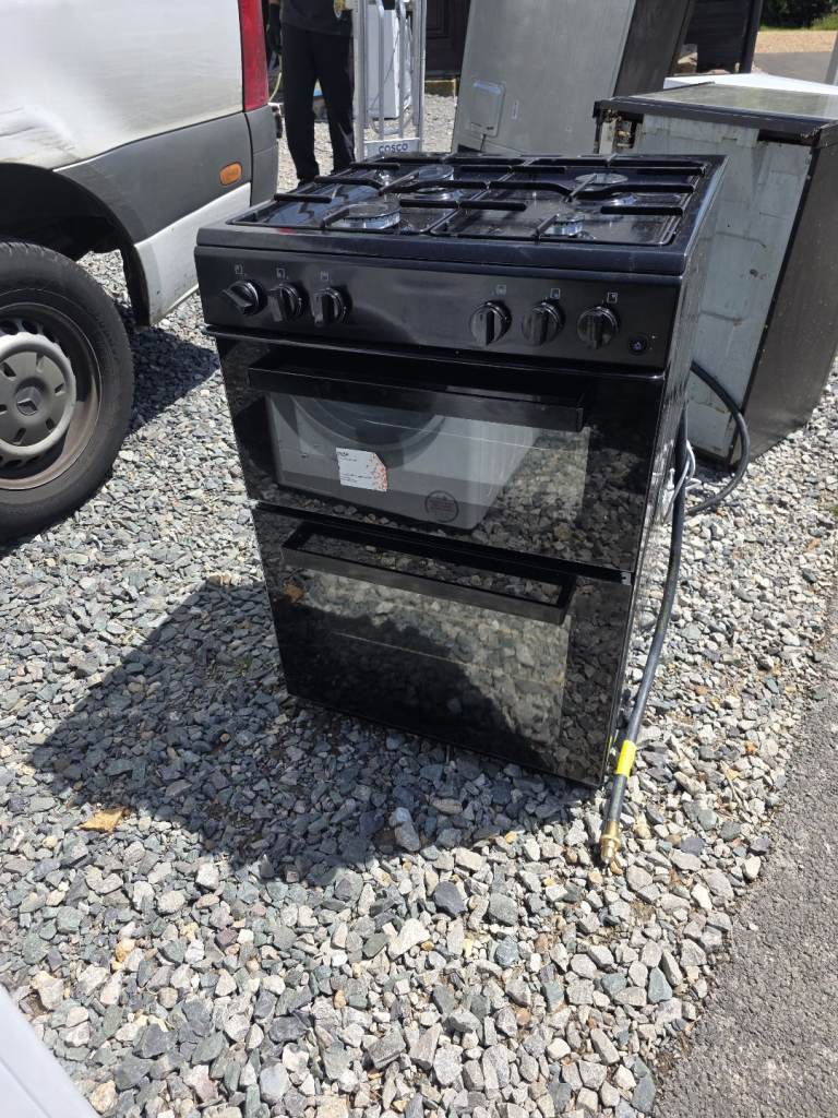 Gas cooker with delivery 