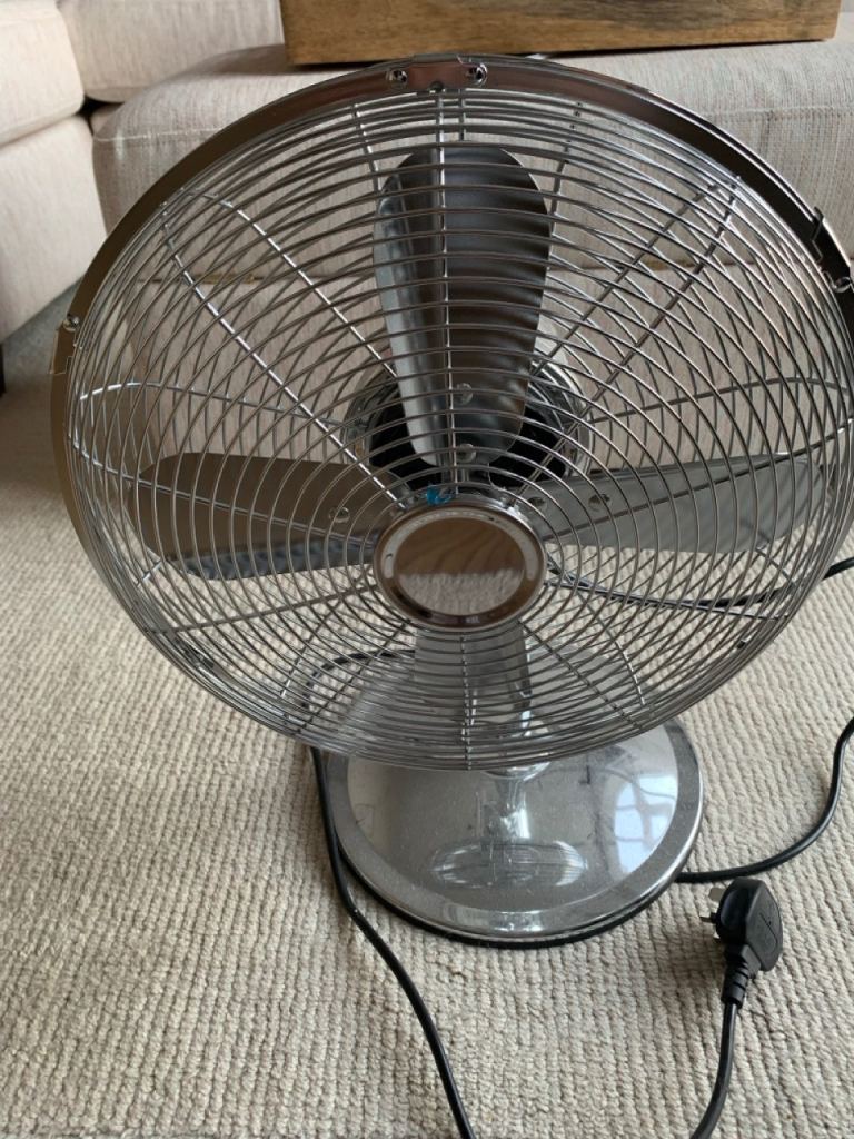 Freestanding Chrome Metal 13 inch Fan 3-Speed Height 19 inch