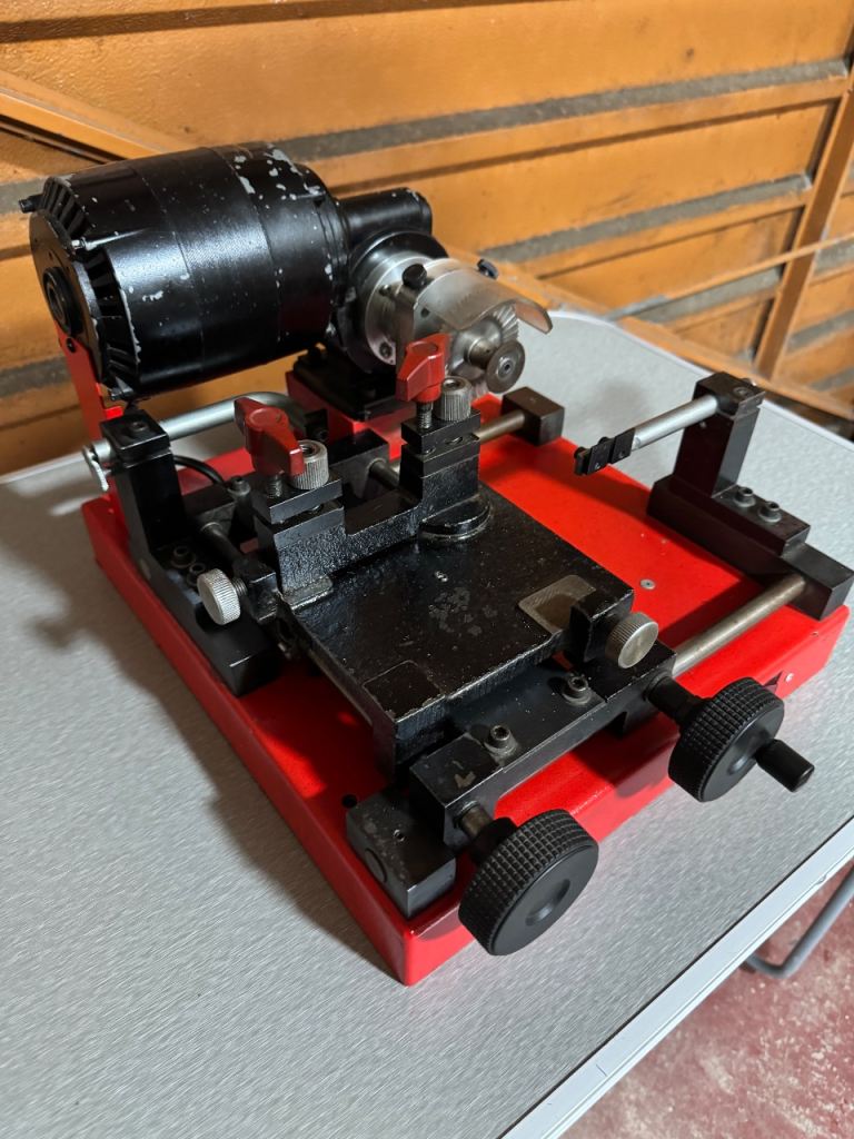 RST - JAKEY Key Cutting Machine