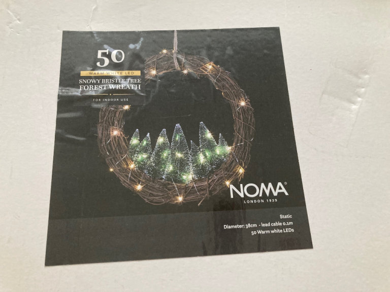 Light up Nordic Xmas wreath