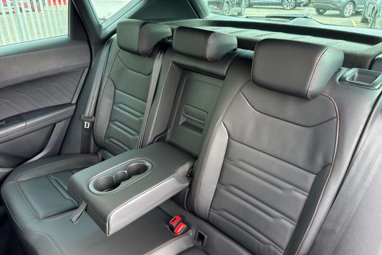 2025 SEAT Ateca 1.5 TSI EVO FR Black Edition Euro 6 (s/s) 5dr SUV PETROL Manual