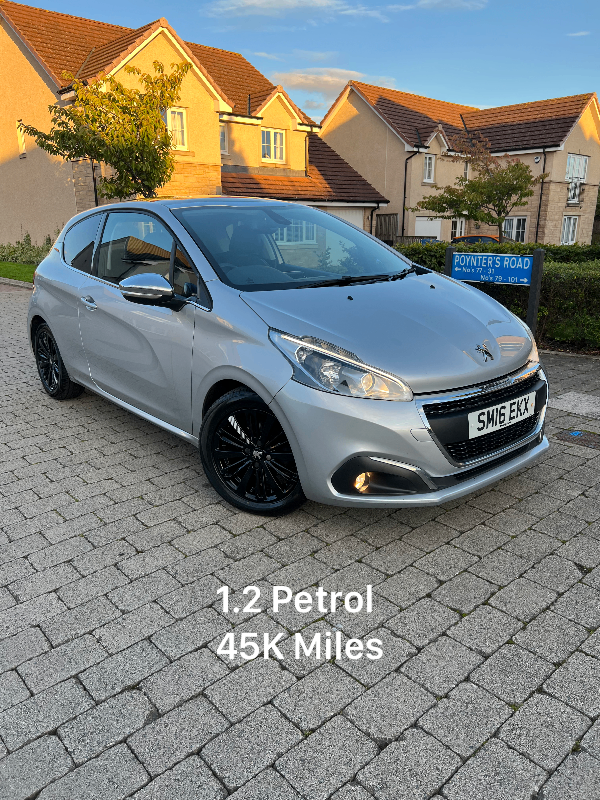Peugeot, 208, Hatchback, 2016, Manual, 1199 (cc), 3 doors