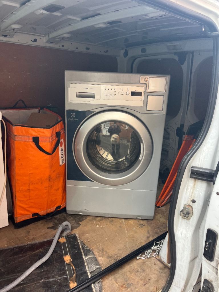 Electrolux WE1100P Washing Machine – Good Condition