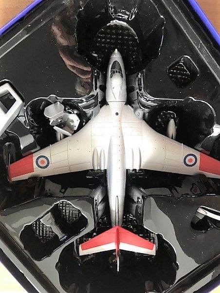 Vickers Valiant, 1:144 Diecast Model – Corgi Aviation Archive £60