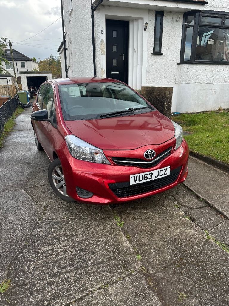 Toyota, YARIS, Hatchback, 2013, Manual, 1329 (cc), 5 doors