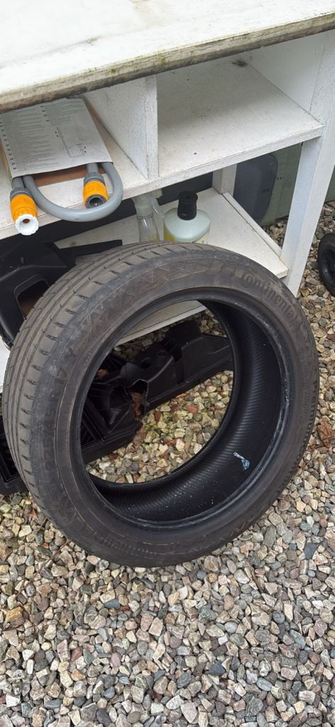 Continental 225/45/17 y summer premium contact tyre