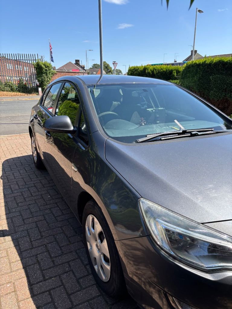 Vauxhall, ASTRA, Hatchback, 2012, Other, 1598 (cc), 5 doors