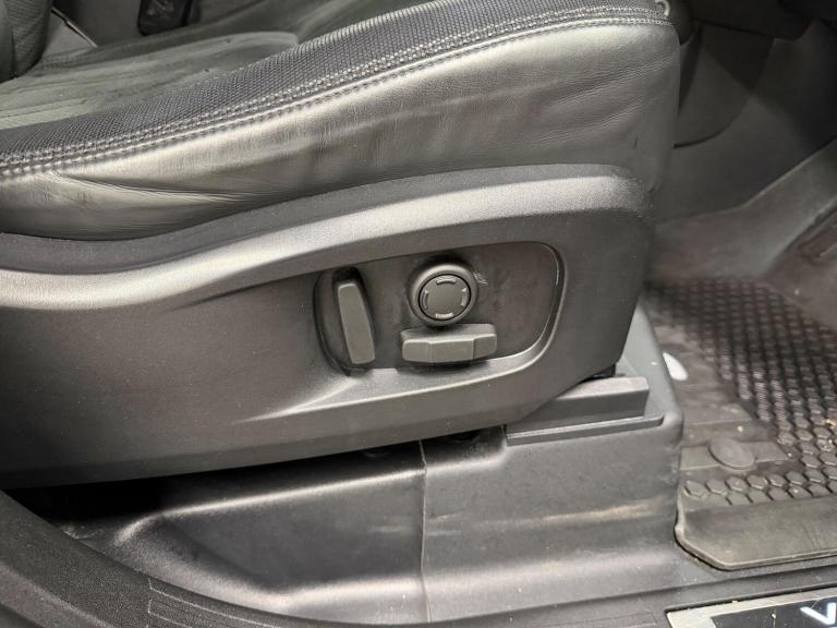 2022 Land Rover Defender 110 5.0 P525 V8 Auto 4WD Euro 6 (s/s) 5dr ESTATE Petrol Automatic