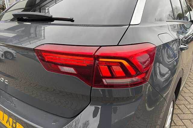 2021 Volkswagen T-Roc 1.5 TSI EVO SEL 5dr Hatchback Petrol Manual