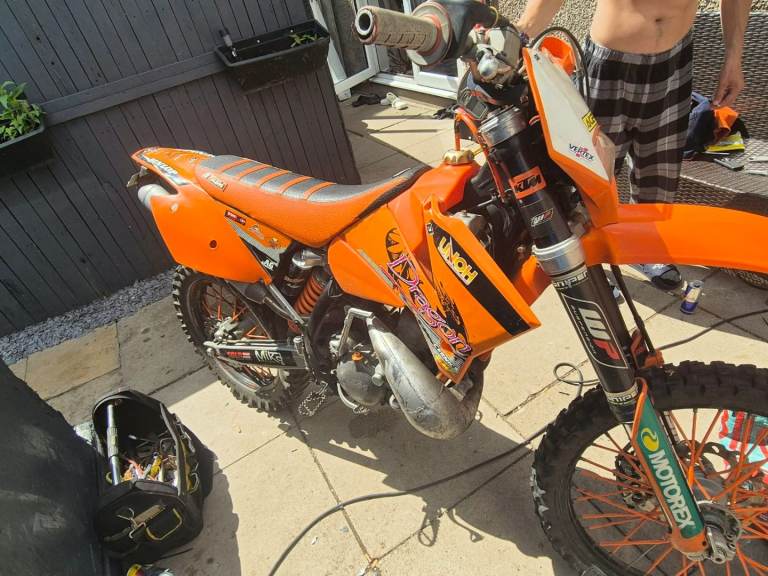 Ktm200
