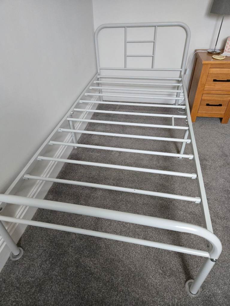 White Metal Single Bed Frame – Good Condition