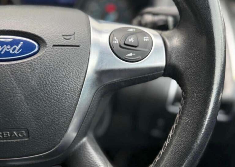 2014 Ford Focus 1.6 TDCi 115 Titanium Navigator 5dr HATCHBACK DIESEL Manual