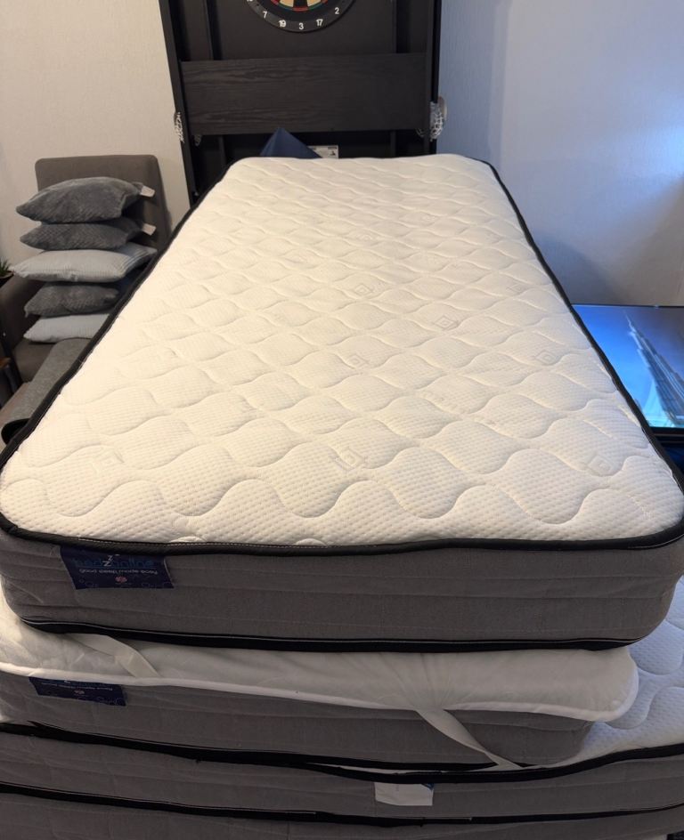 Single Mattress- Clean (No Stains) 