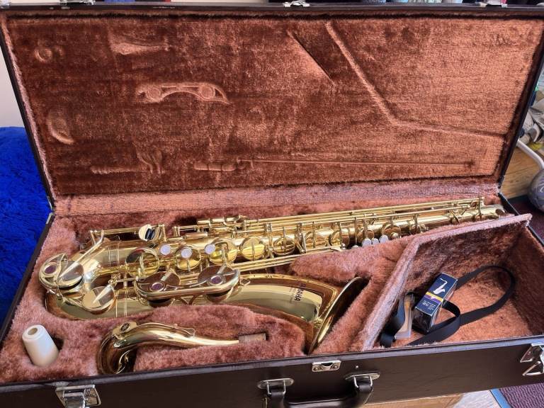 Yamaha YTS 32 Tenor saxophone (PURPLE LOGO)