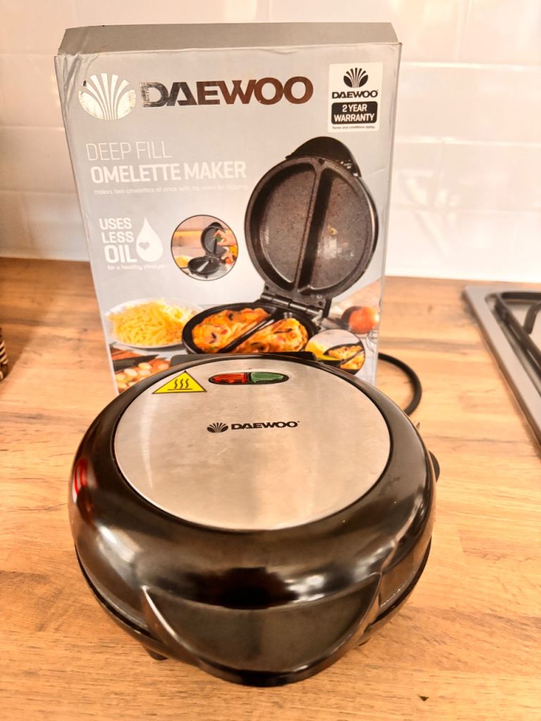Daewoo Deep Fill Omelette Maker - As Good As New