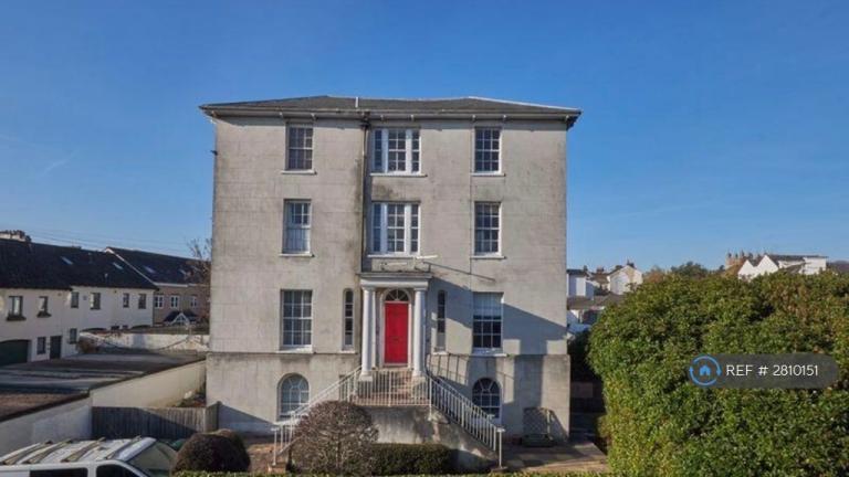 1 bedroom flat in Friars Walk, Exeter, EX2 (1 bed) (#2810151)