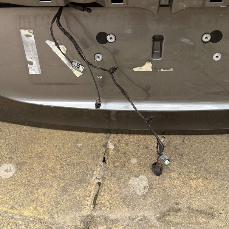 Land Rover Range Rover Evoque L551 2021 Complete Tailgate LR146880 Grey