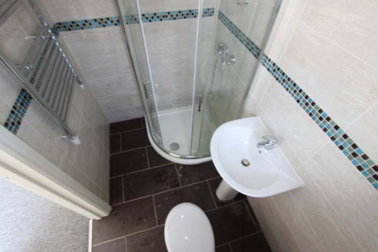 BRIGHT and AIRY, newly REFURBISHED STUDIO in the heart of HARROW HA3