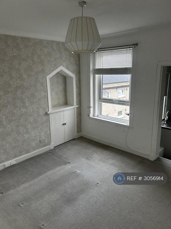 1 bedroom flat in Bannockburn Road, Stirling, FK7 (1 bed) (#3056914)