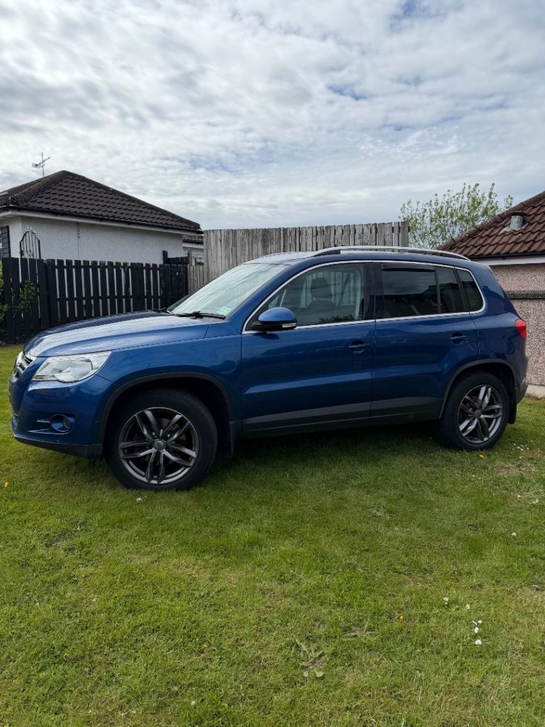 Volkswagen, TIGUAN, Estate, 2010, Manual, 1968 (cc), 5 doors
