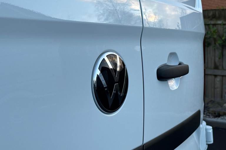 2025 Volkswagen Transporter 2.0 TDI 110 Commerce Plus Van Van DIESEL Manual